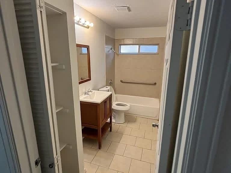 514 N Louisa Ave - Photo 7 of 14