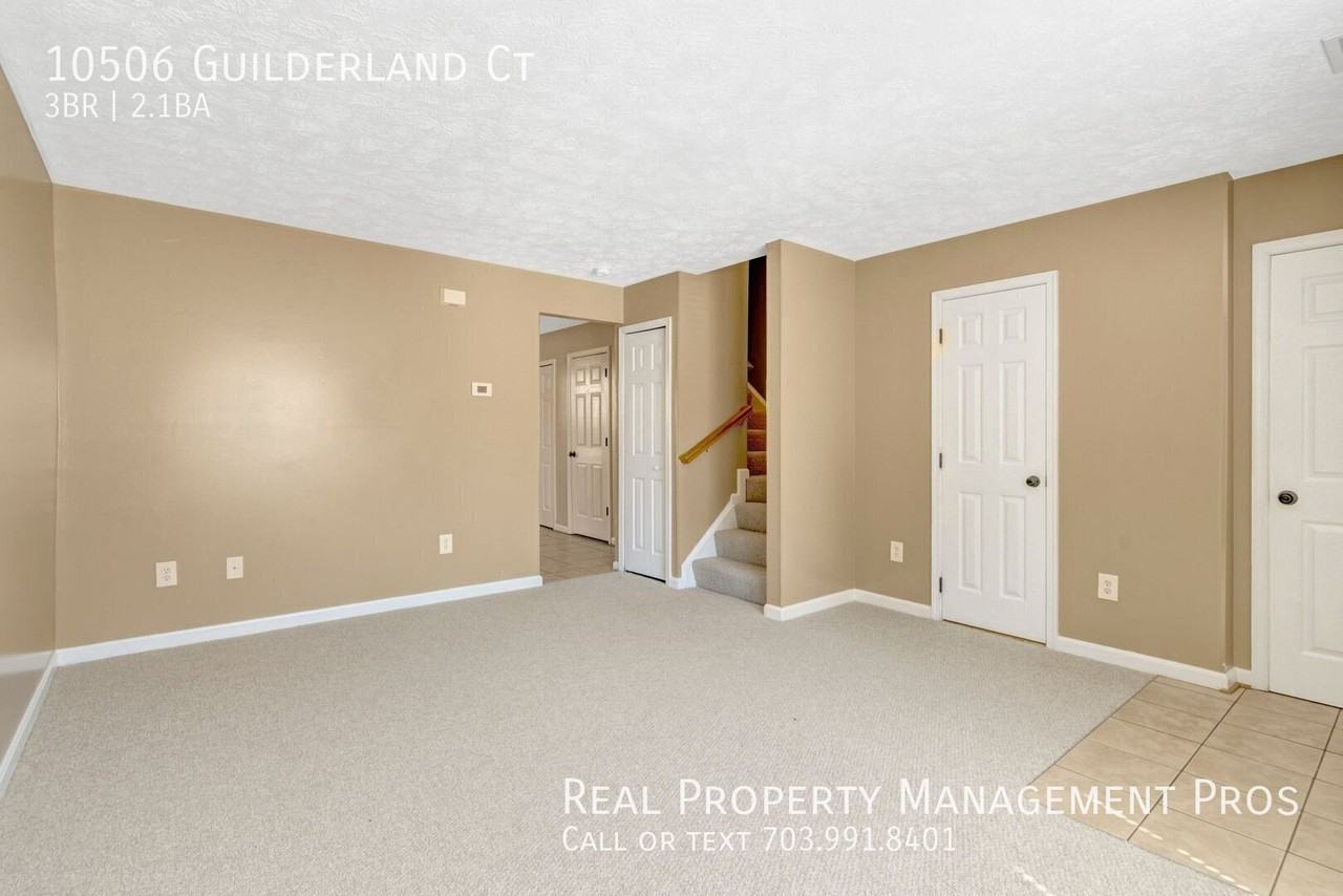10506 Guilderland Ct - Photo 3 of 36