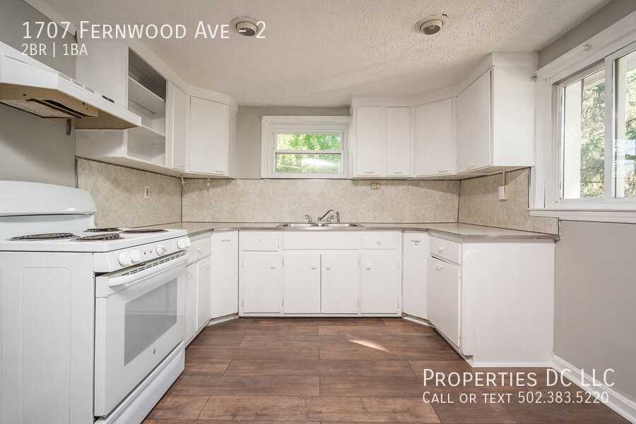 1707 Fernwood Ave #2 - Photo 3 of 12