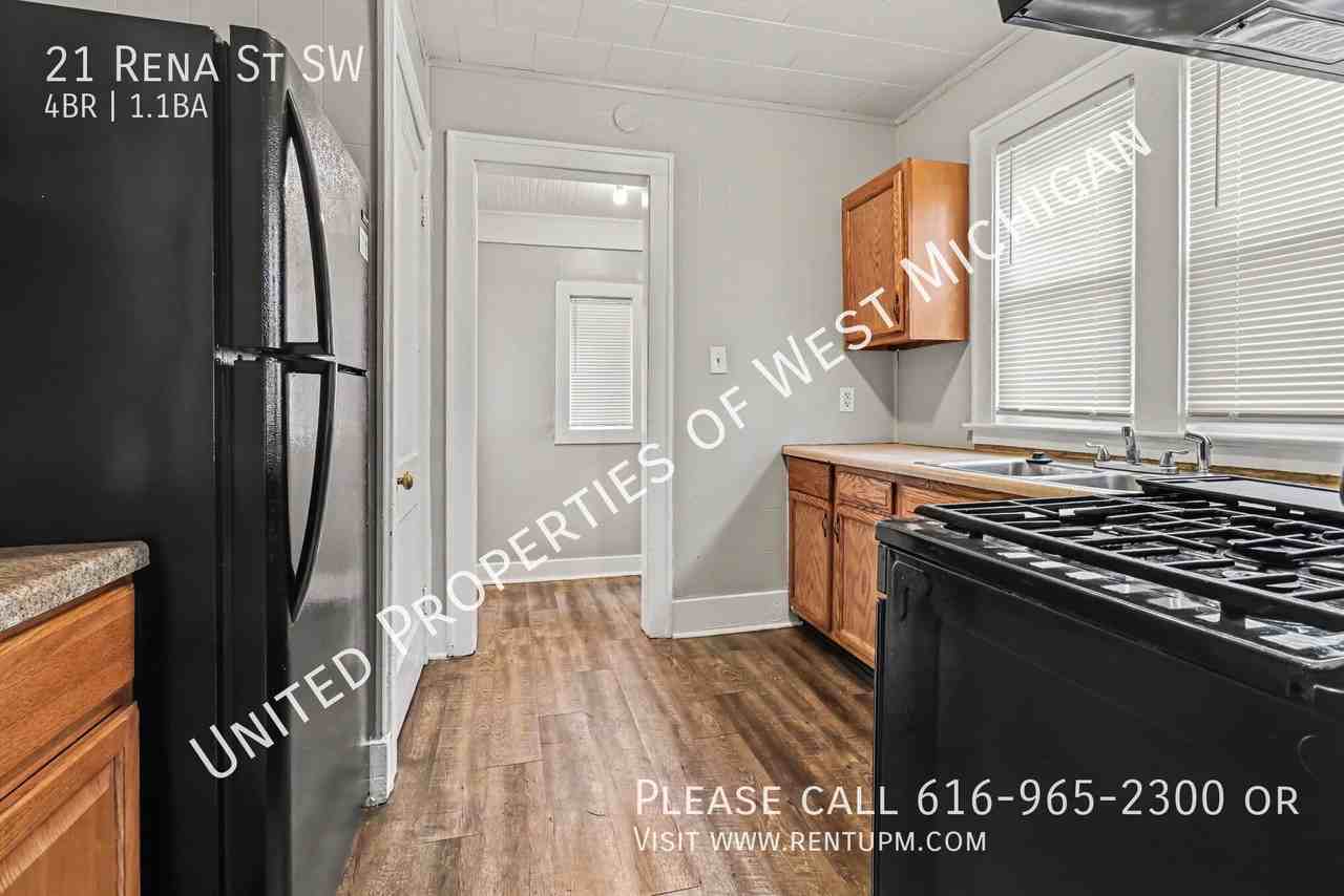 21 Rena St Sw - Photo 4 of 19