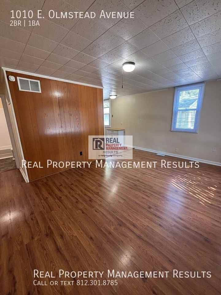 1010 E Olmstead Ave - Photo 2 of 14