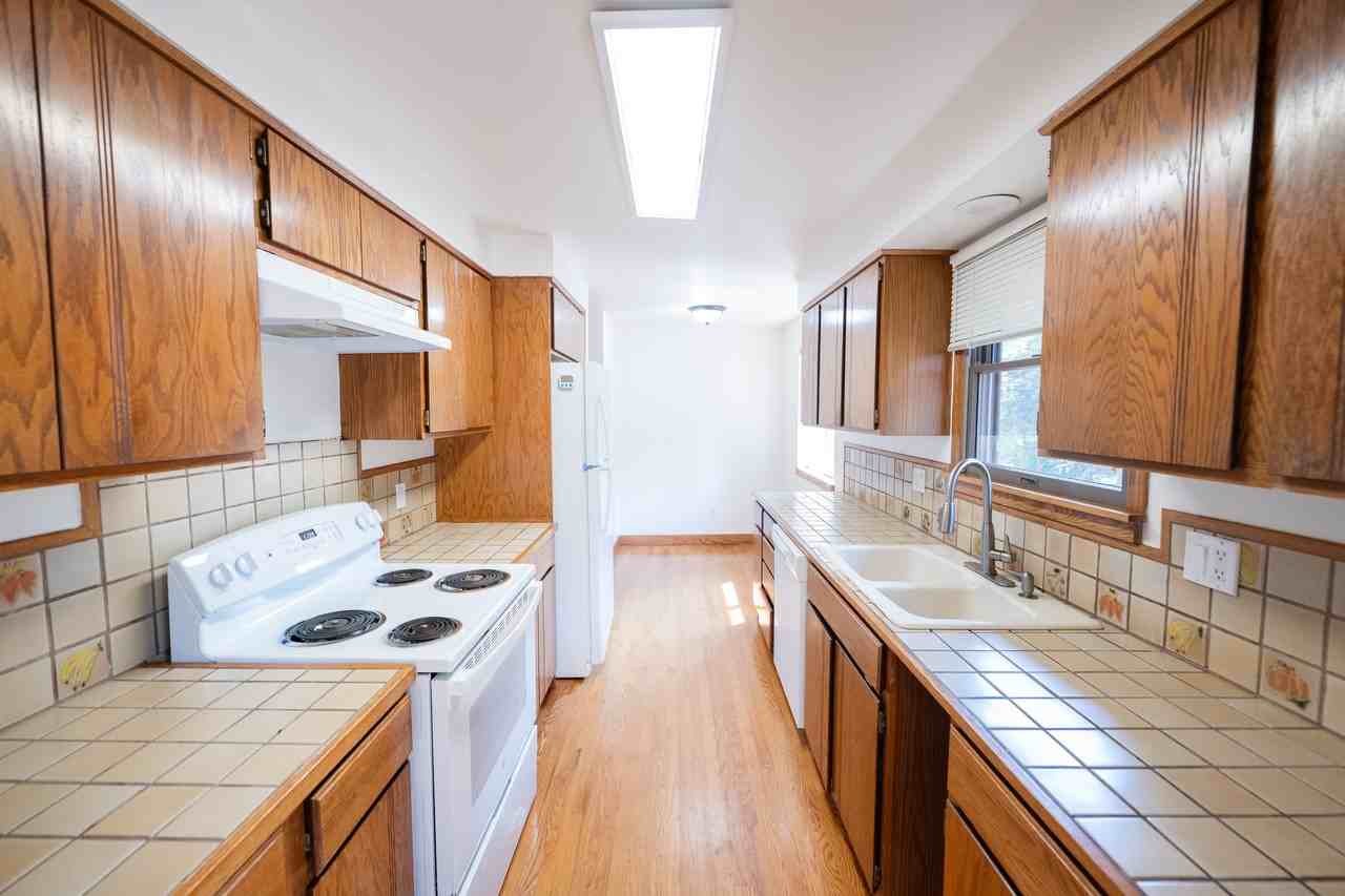 5926 166th Pl Sw #1 - Photo 4 of 23