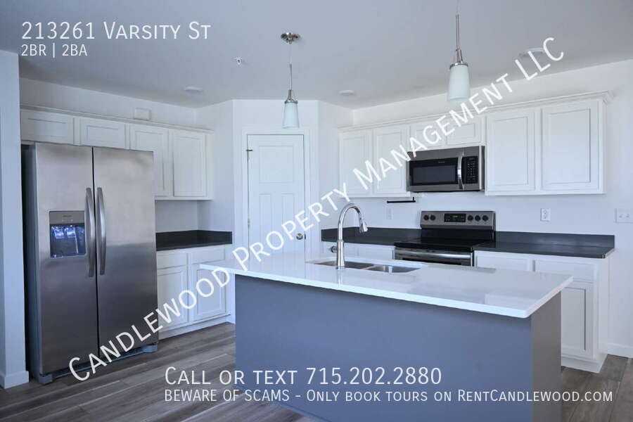 213261 Varsity St - Photo 3 of 18