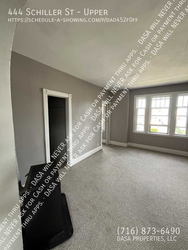 444 Schiller St - Photo 3 of 9