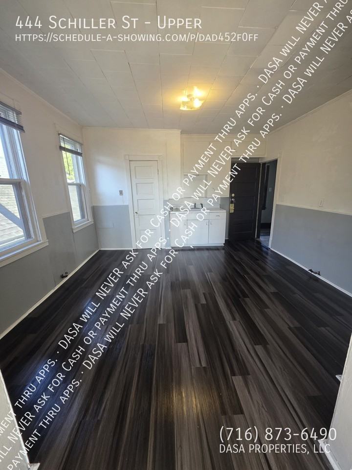 444 Schiller St - Photo 5 of 9