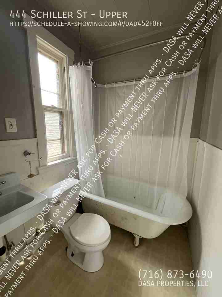 444 Schiller St - Photo 7 of 9