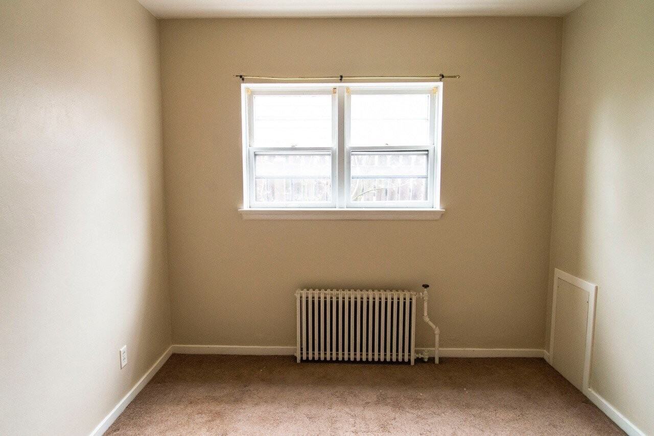 509 E 7th St #F - Photo 5 of 13
