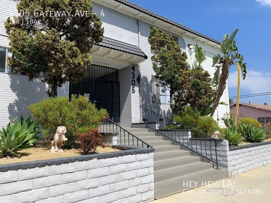 4305 Gateway Ave #4 - Photo 2 of 26