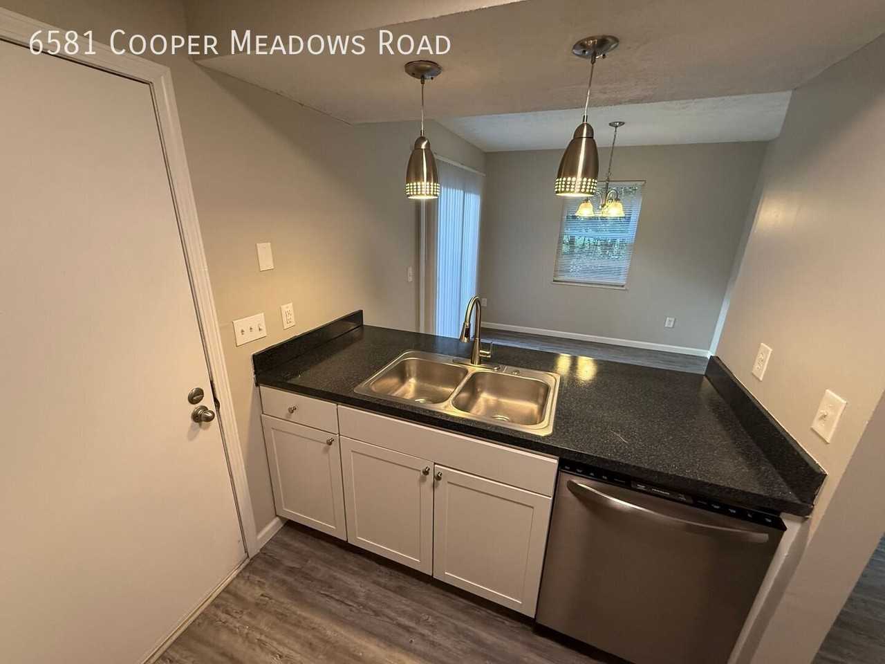 6581 Cooper Meadows Rd - Photo 3 of 16