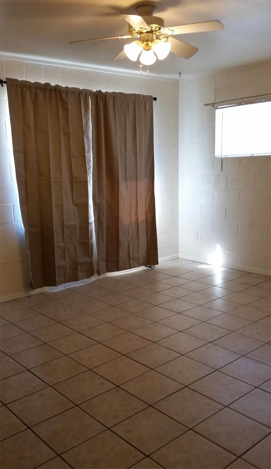 1300 Paxton St #1 - Photo 2 of 10