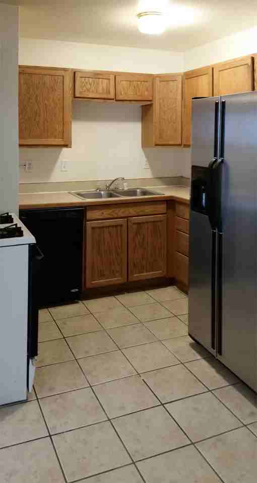 1300 Paxton St #1 - Photo 3 of 10