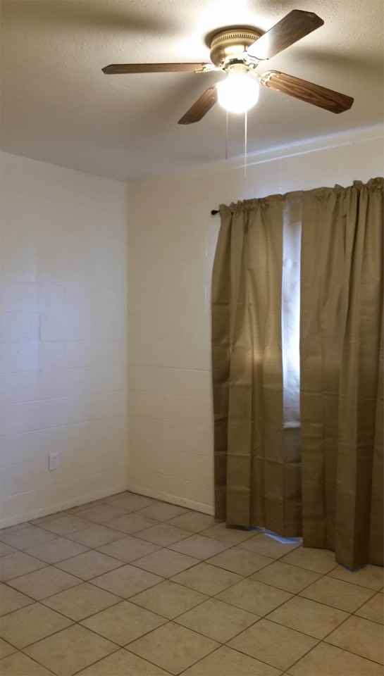 1300 Paxton St #1 - Photo 5 of 10
