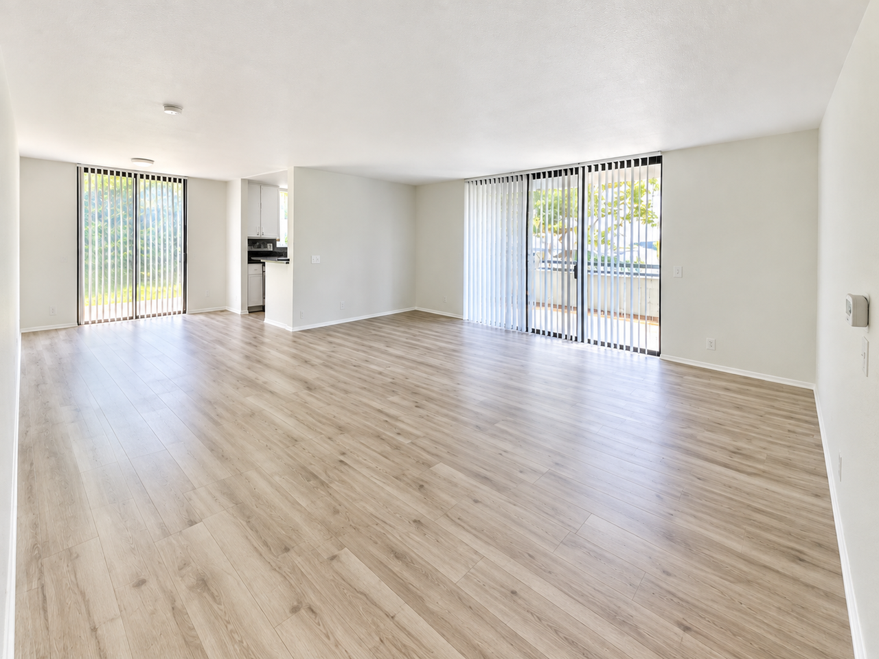 Parkview Terrace | Renovated and Spacious Apartments in Highland Park - Photo 7 of 13