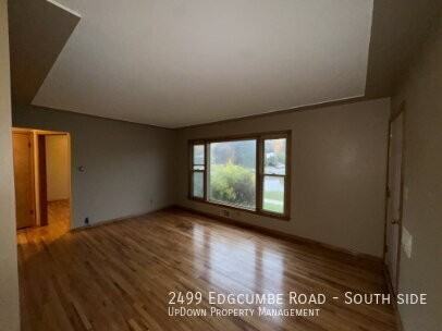2499 Edgcumbe Rd - Photo 4 of 14