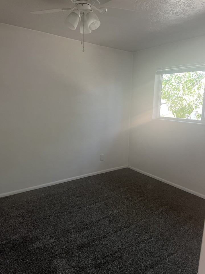 N 100 West St #6 - Photo 5 of 11