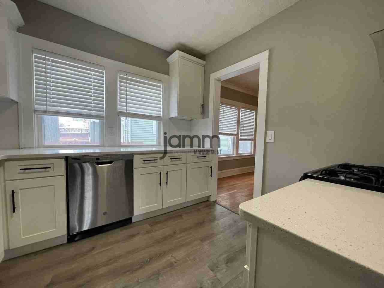 2121 Carabel Ave - Photo 5 of 13