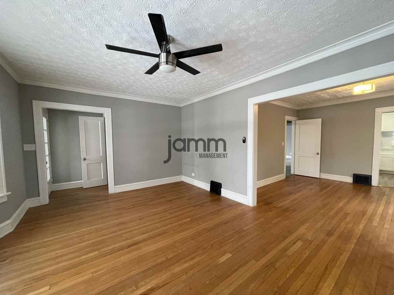 2121 Carabel Ave - Photo 7 of 13