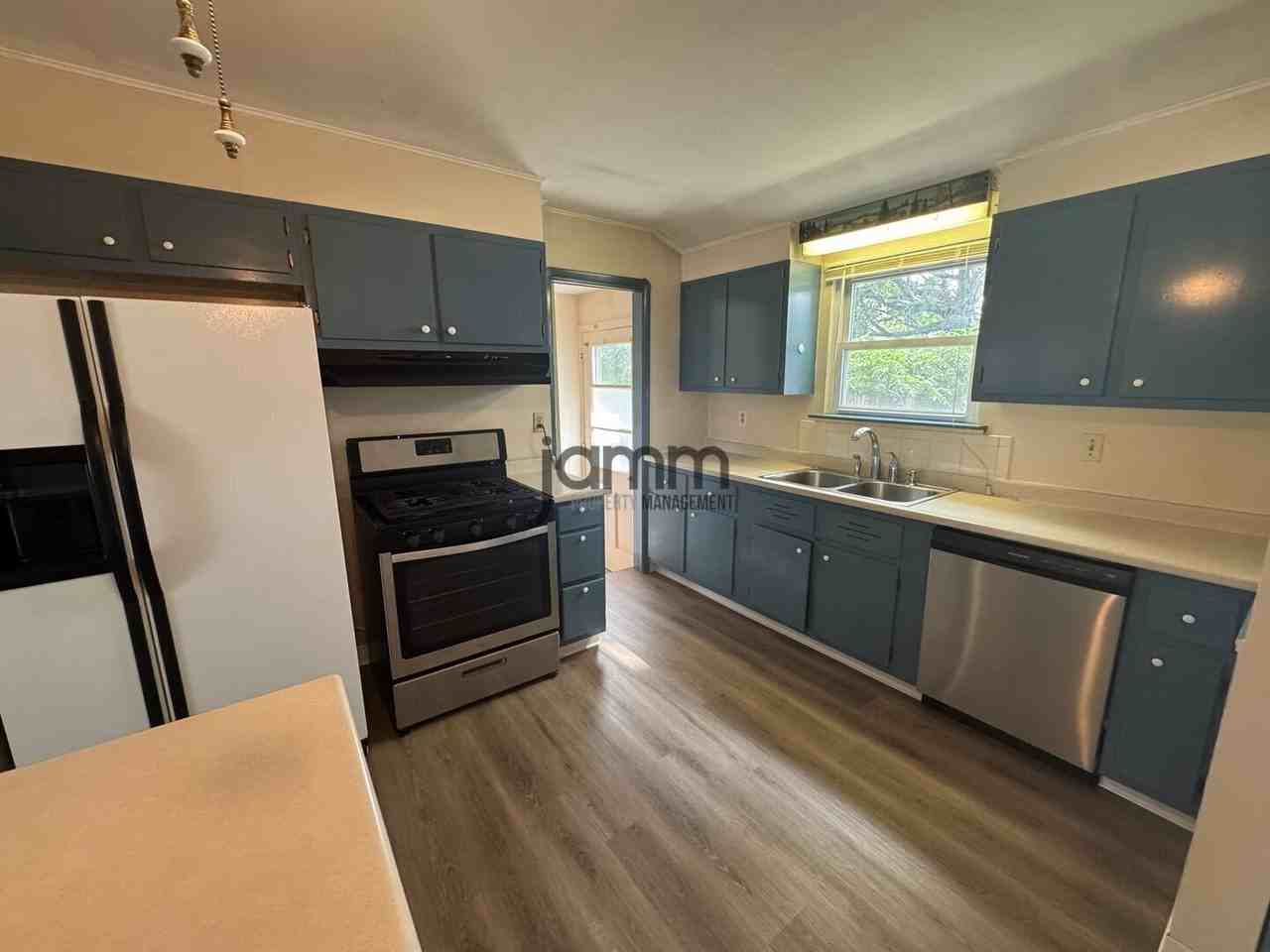 14635 Sylvia Dr - Photo 7 of 26