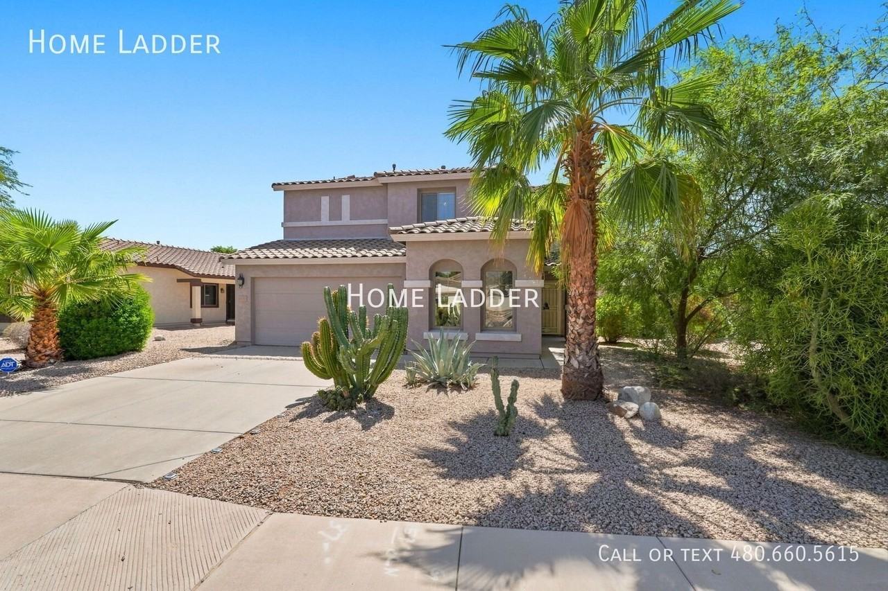 44727 W Gavilan Dr - Photo 2 of 50