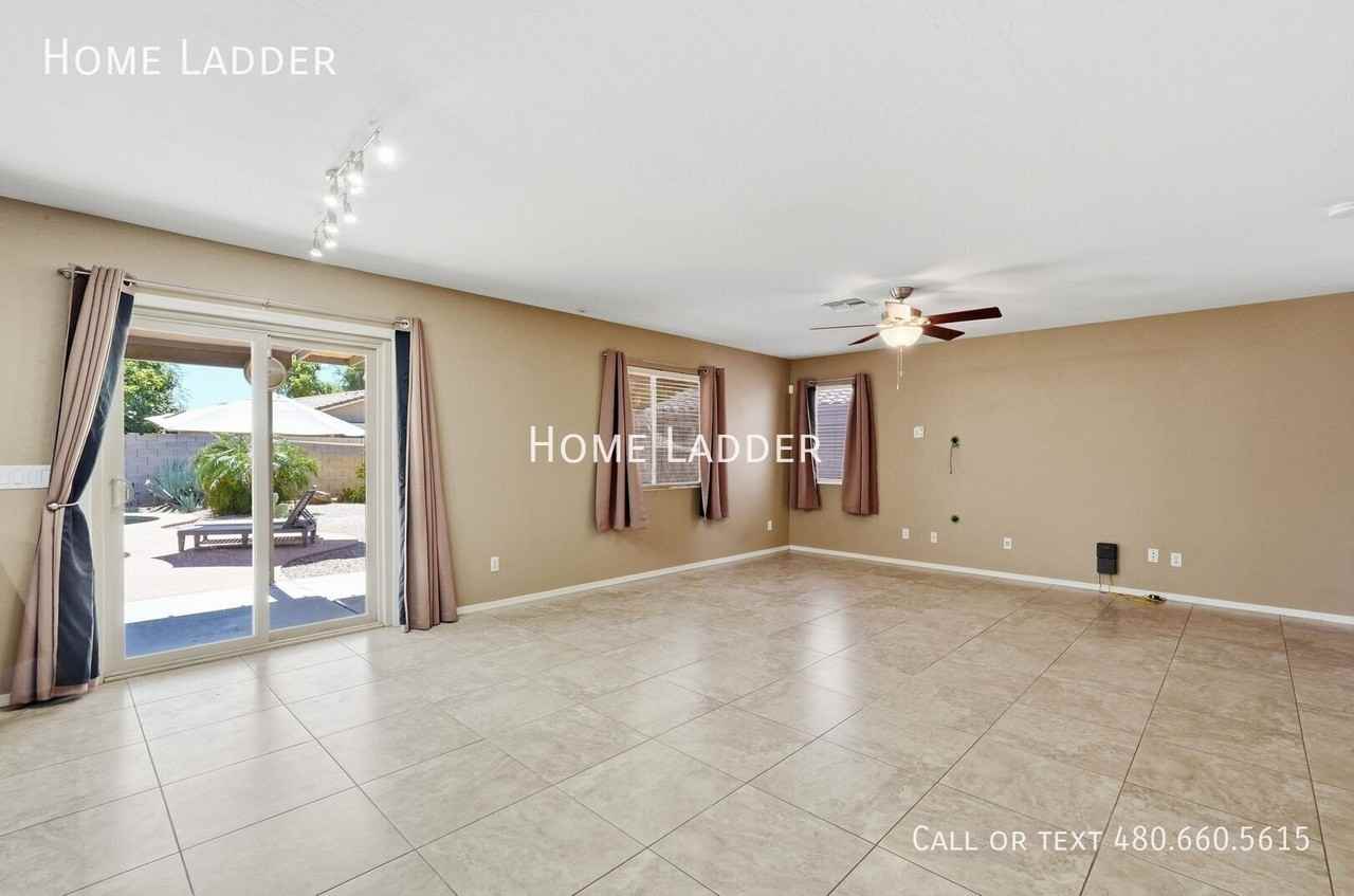 44727 W Gavilan Dr - Photo 6 of 50