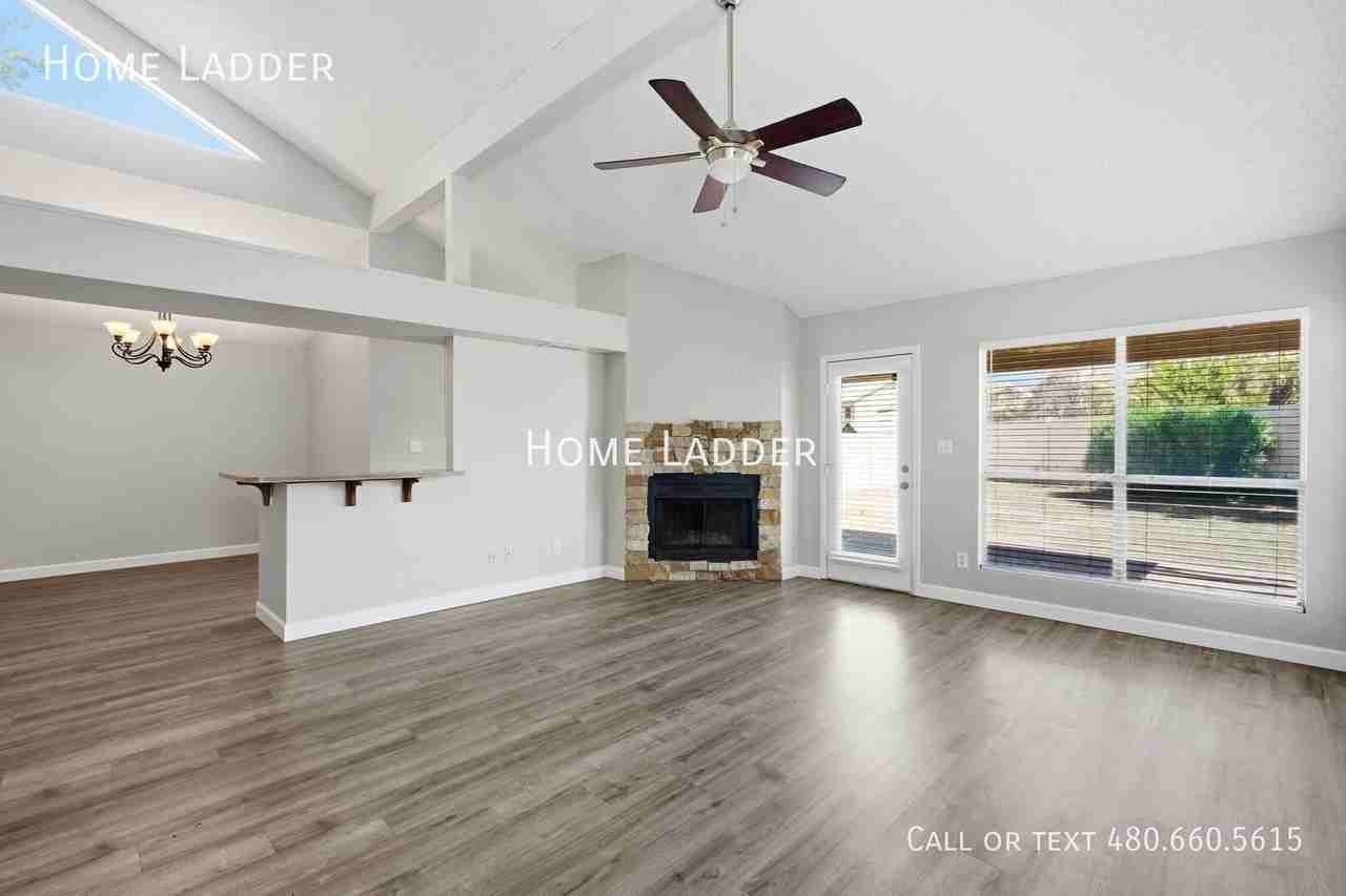 745 N Hazelton Dr - Photo 2 of 50
