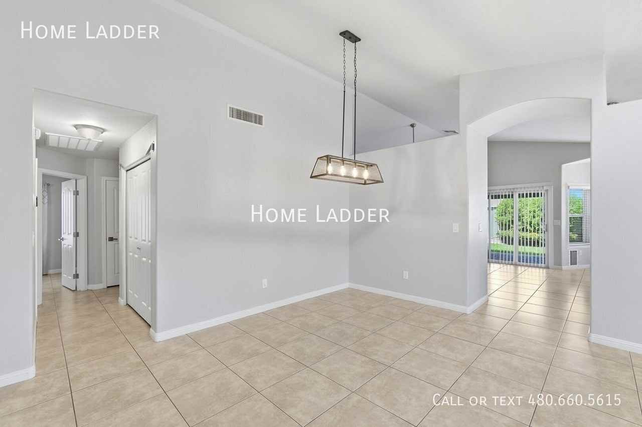 470 W Scott Ave - Photo 6 of 50