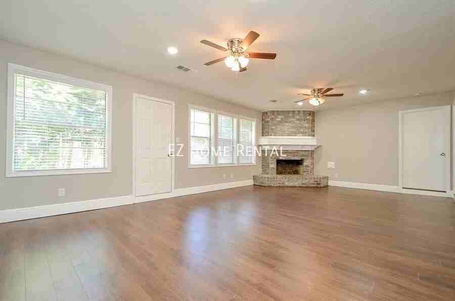 13326 Pantano Dr - Photo 6 of 32