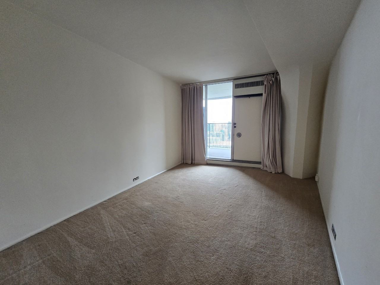 300 North State Street - 3429Unit 3429 #3429 - Photo 6 of 14