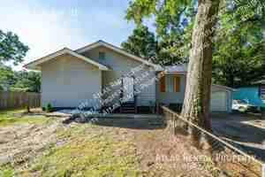 featured image of 295 11th Ave Ne