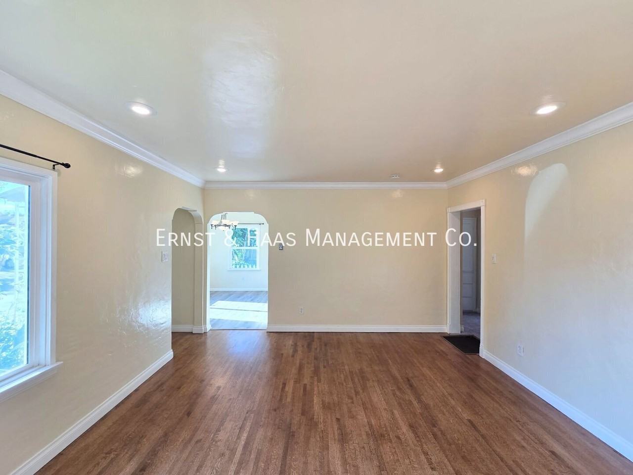 5589 Lemon Ave - Photo 3 of 31