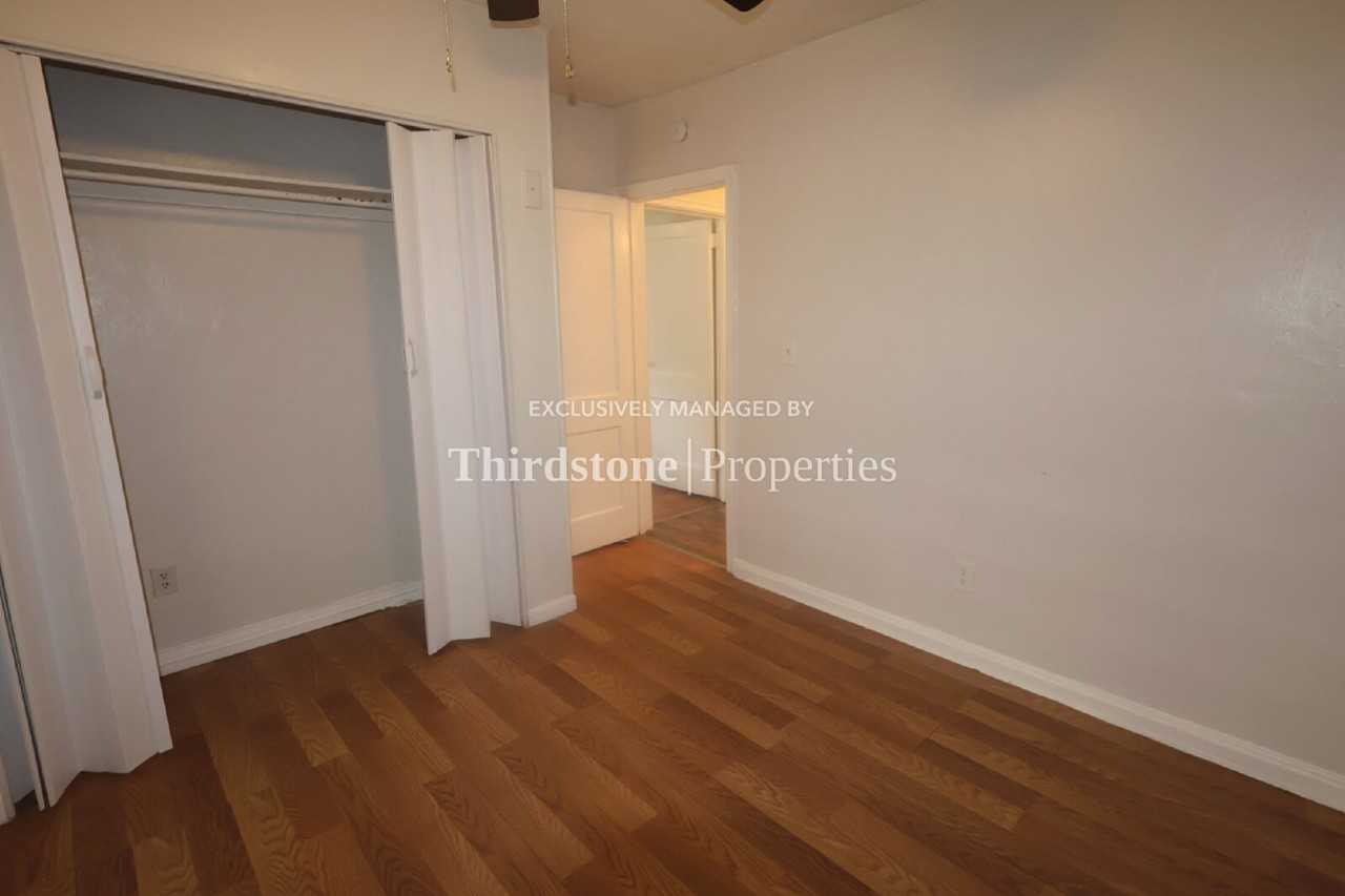 1066 W 13th St - Photo 4 of 19