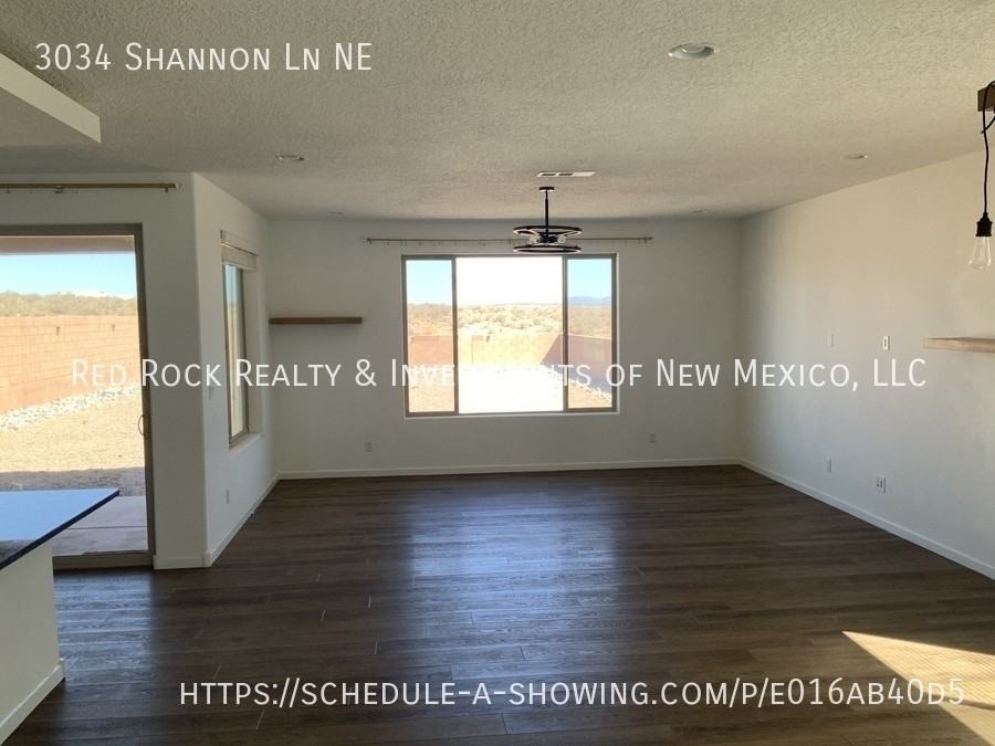 3034 Shannon Ln Ne - Photo 3 of 25