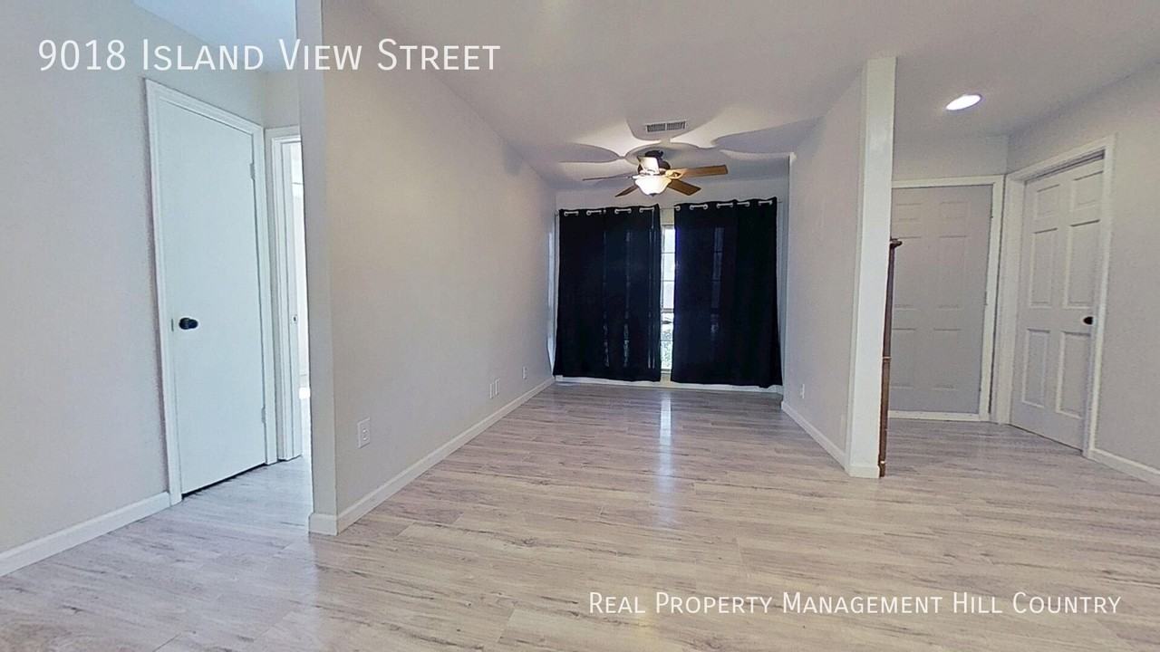 9018 Island View St - Photo 3 of 11