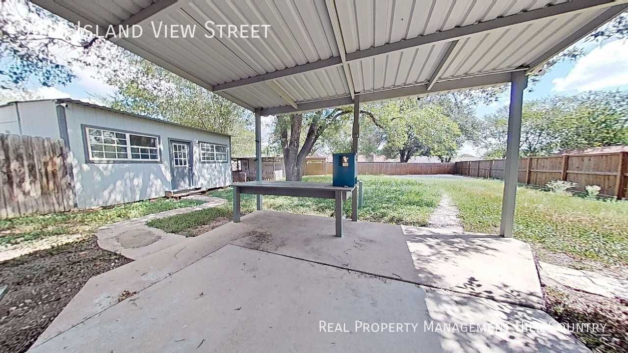 9018 Island View St - Photo 4 of 11