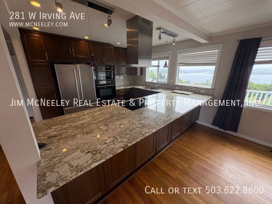 281 W Irving Ave - Photo 4 of 20