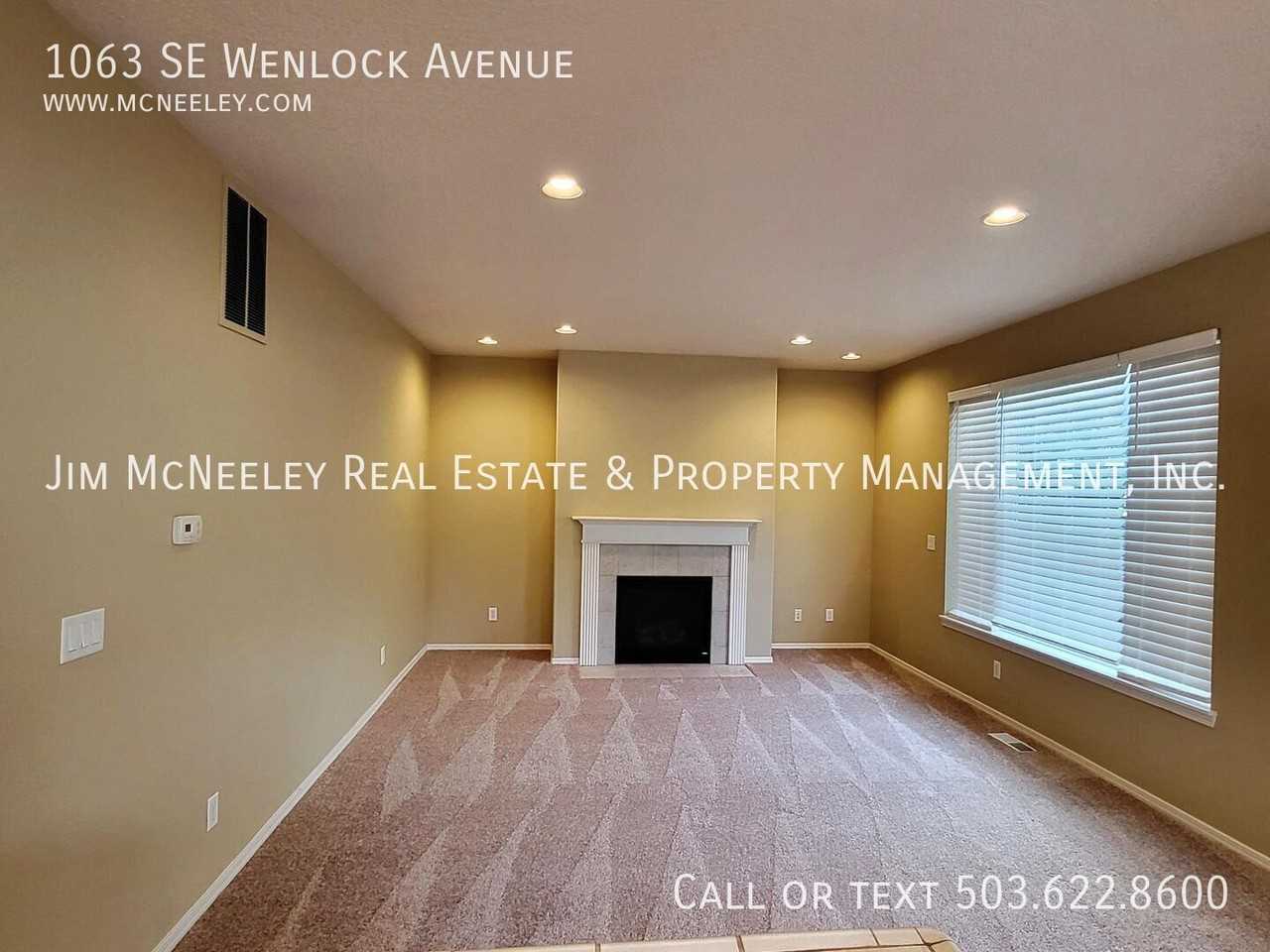 1063 Se Wenlock Ave - Photo 6 of 24