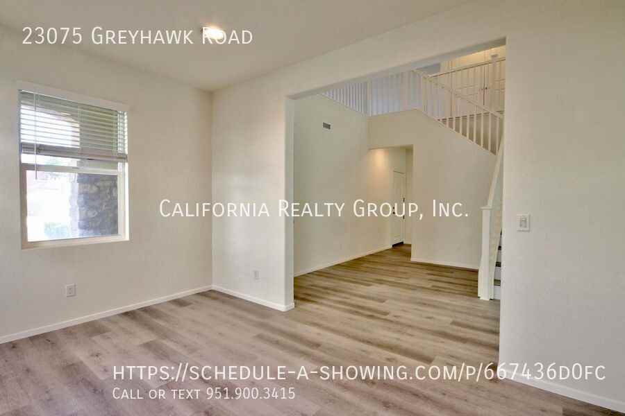 23075 Greyhawk Rd - Photo 7 of 40