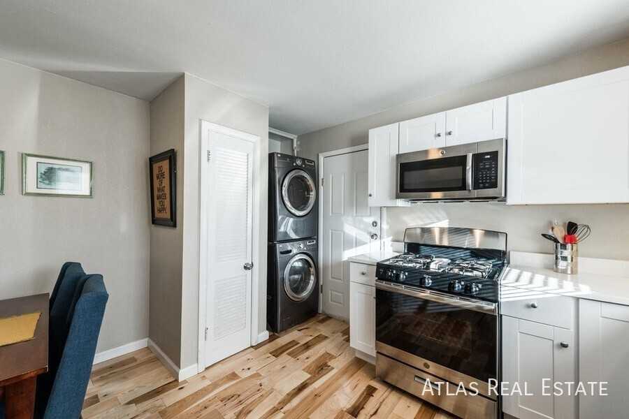3660 Jasmine St - Photo 6 of 24