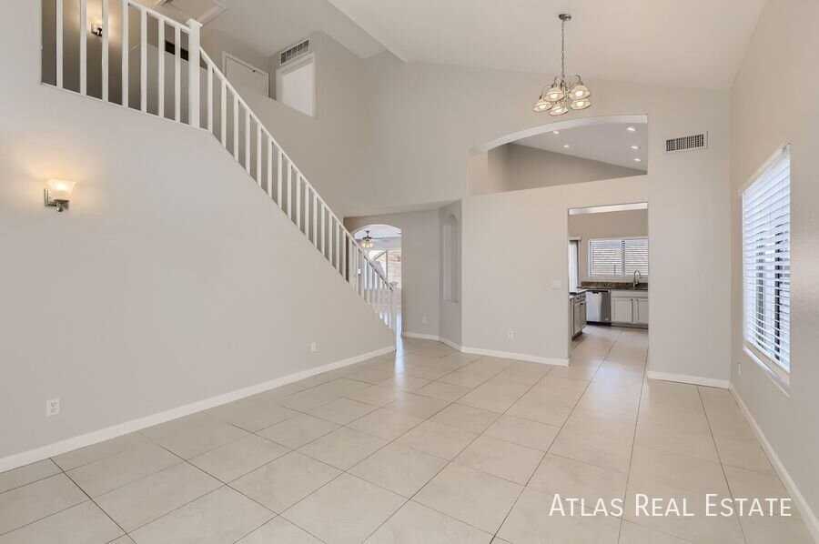 12670 W Flower St - Photo 6 of 17
