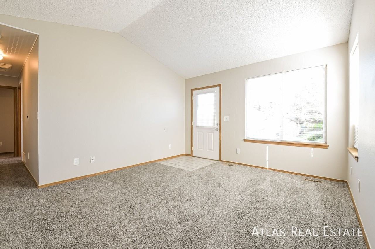 6730 E 120th Dr - Photo 3 of 22