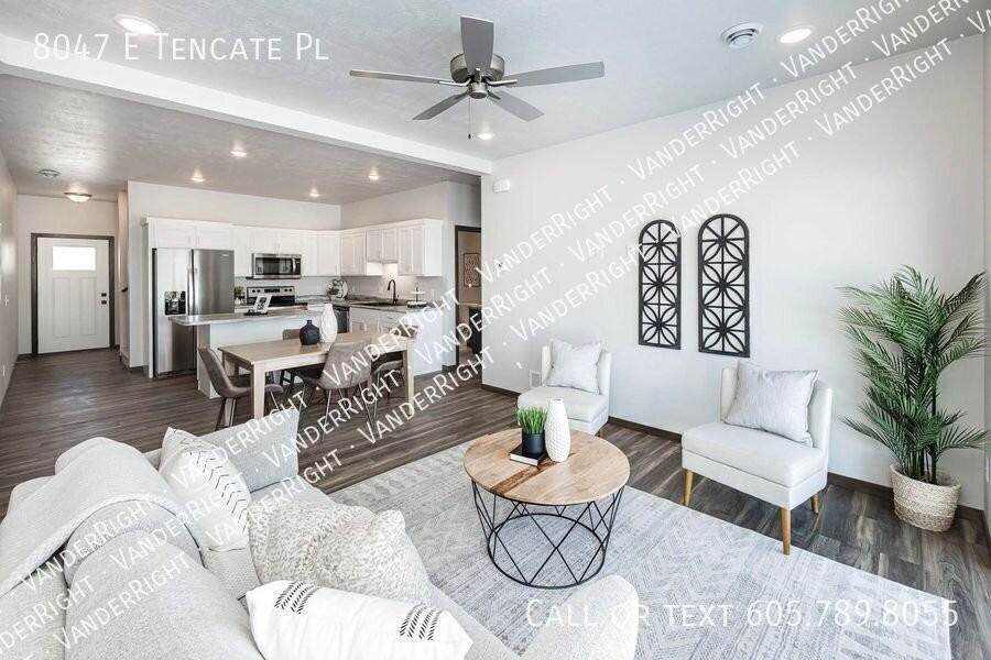8047 E Tencate Pl - Photo 4 of 15