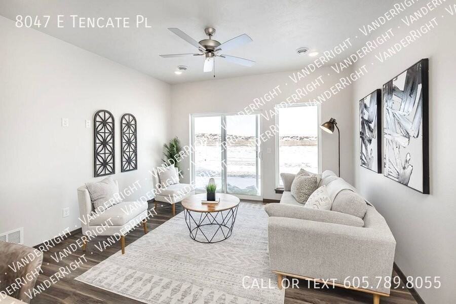 8047 E Tencate Pl - Photo 5 of 15