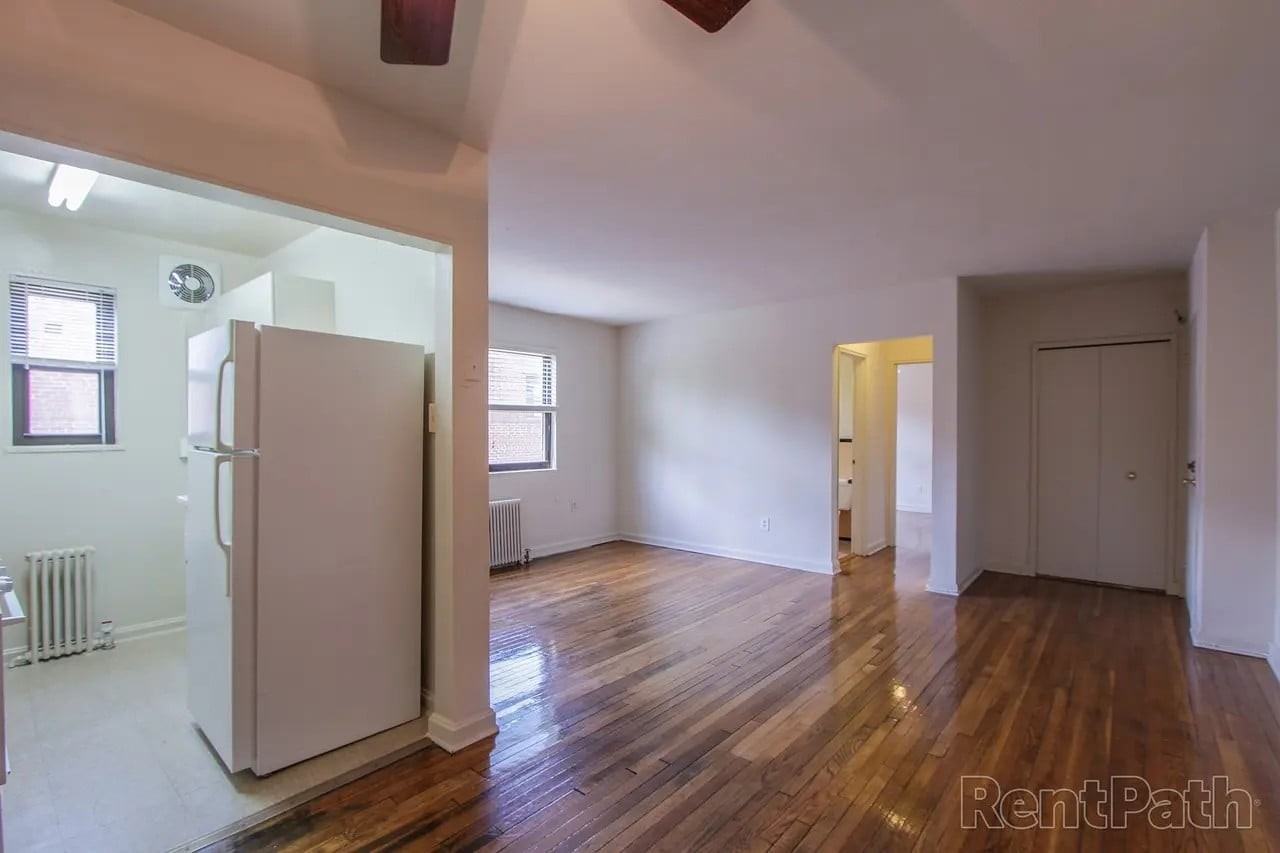 6713 14th St. Apartments - Photo 2 of 13