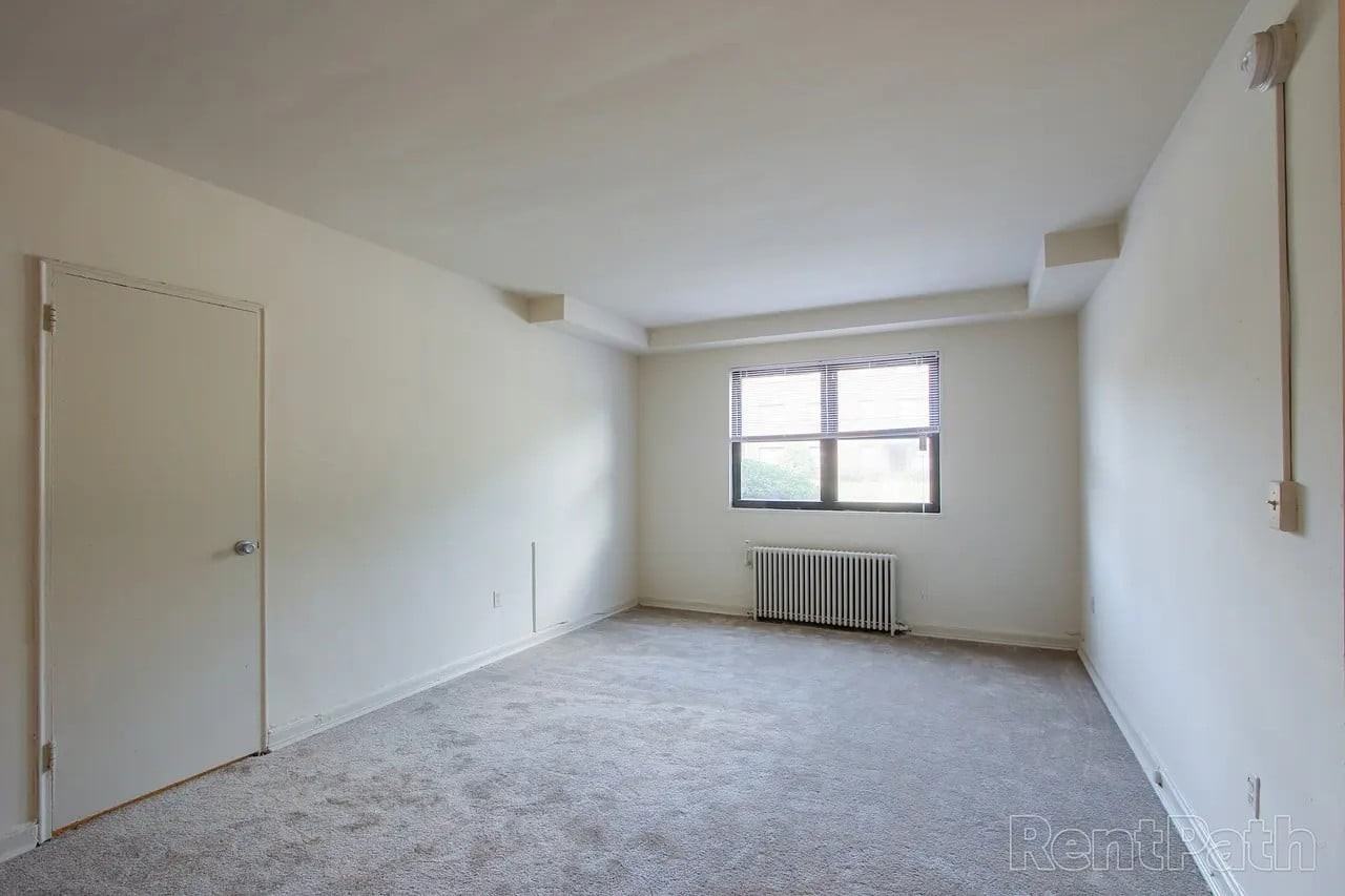 6713 14th St. Apartments - Photo 5 of 13