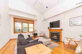 1940 W Diversey Pkwy #3W - Photo 1 of 1
