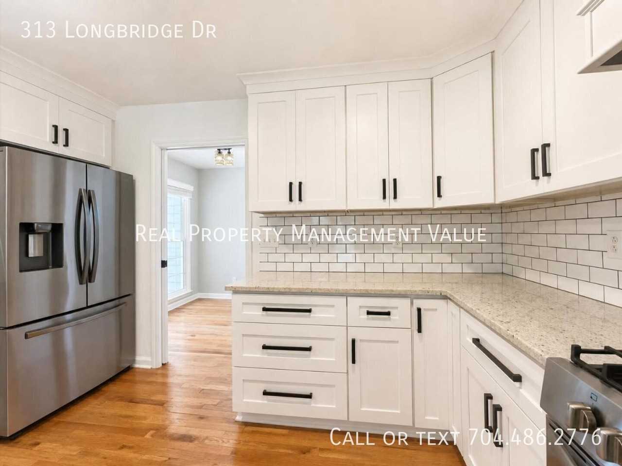 313 Longbridge Dr - Photo 4 of 29