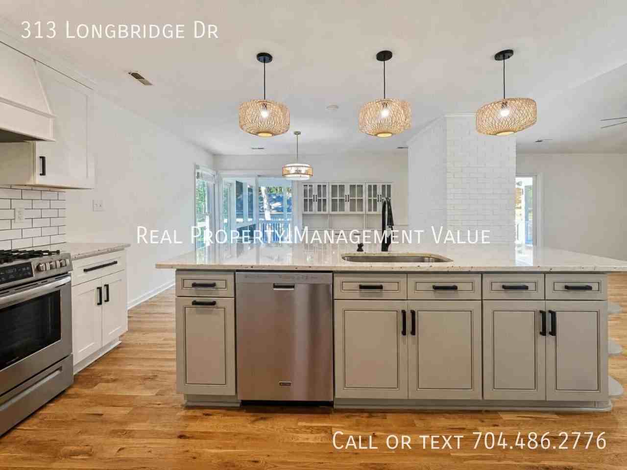 313 Longbridge Dr - Photo 5 of 29