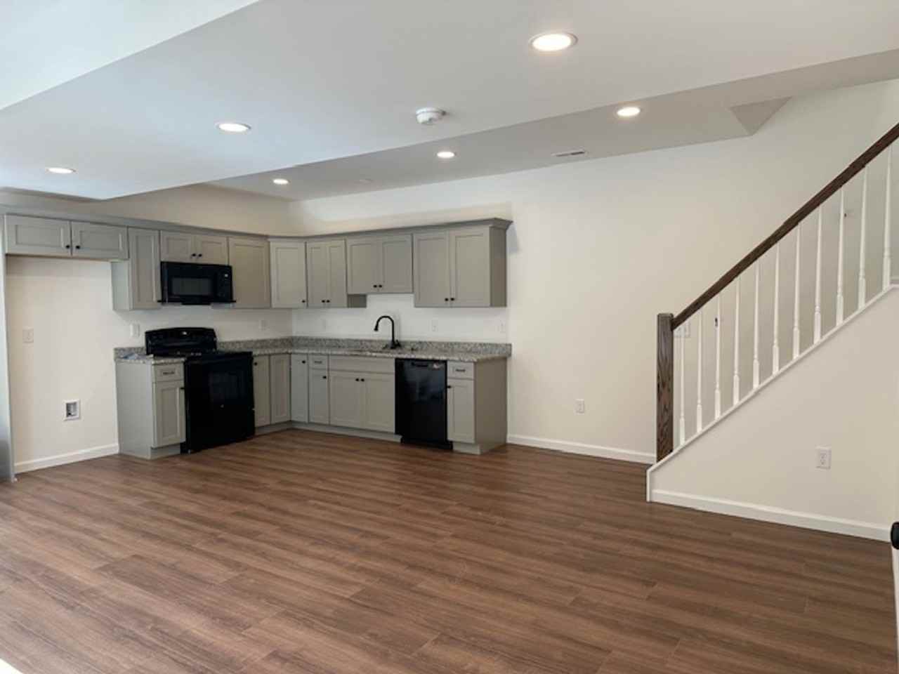 476 Gravel Hill Rd - Photo 2 of 23