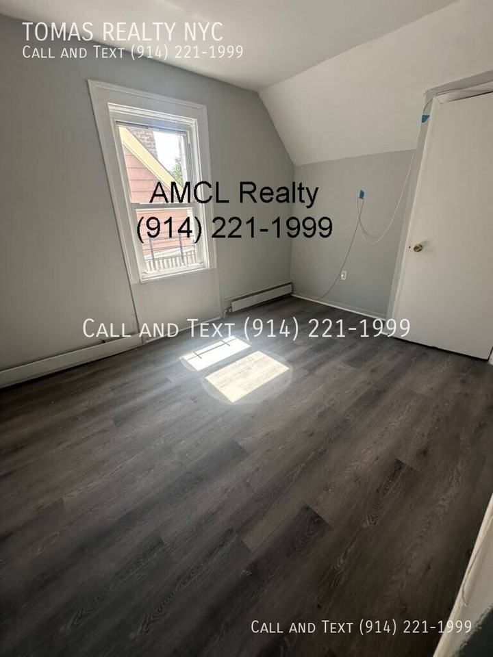 11 Lincoln Terrace, Apt #3, Yonkers, NY 10701 #3 - Photo 4 of 6