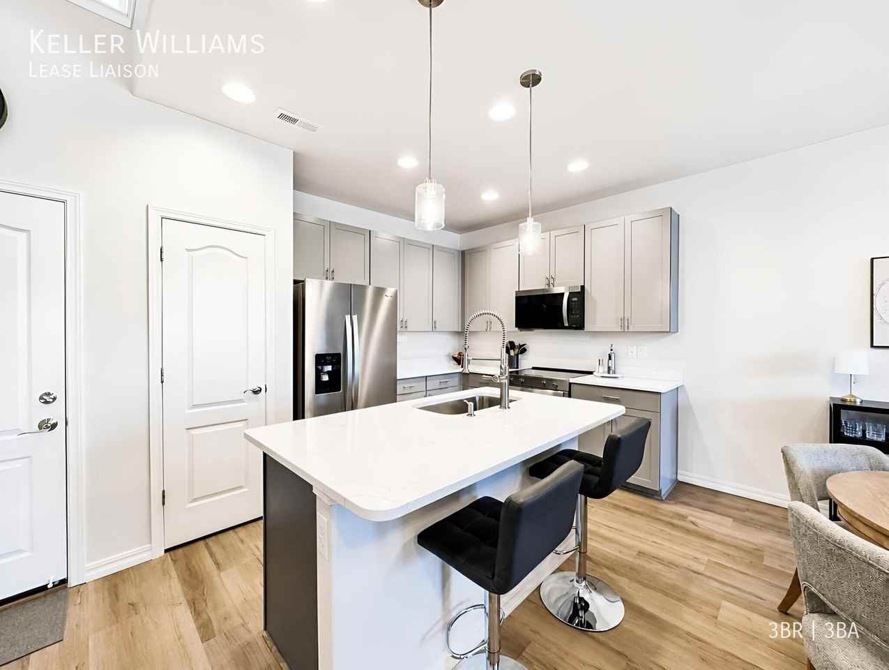 1173 Solitaire St - Photo 6 of 39